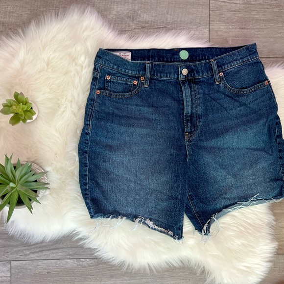 GAP Pants - GAP | Cheeky Midi Denim Women's cut off distressed Shorts size 32/14